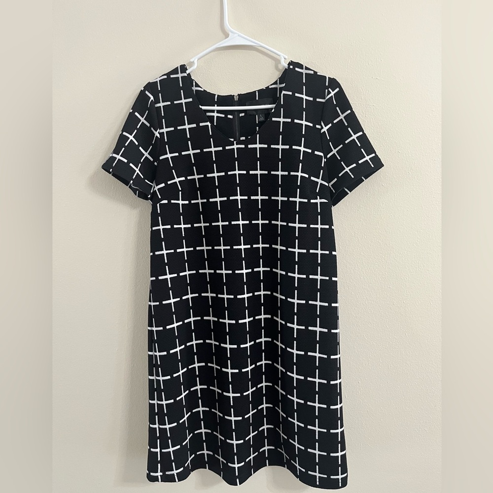 Romeo & Juliet Couture Black and White Grid Mini Dress